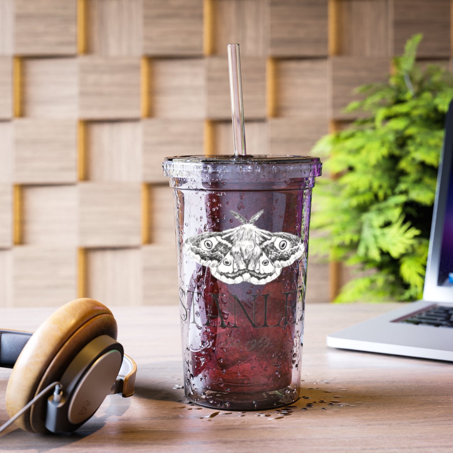 Stylish Acrylic Cup With Straw